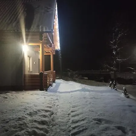 на лузі Ferienhaus Verkhne-Studenyy