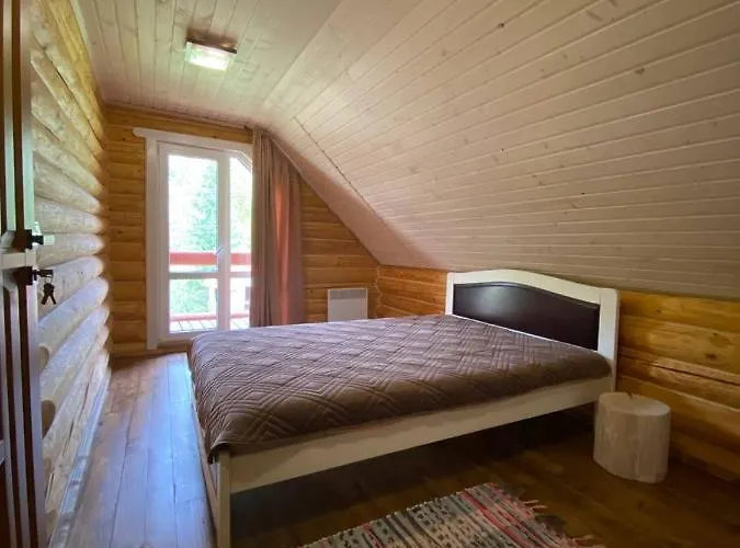 на лузі Casa vacanze Verkhne-Studenyy