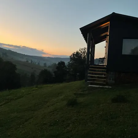 на лузі *